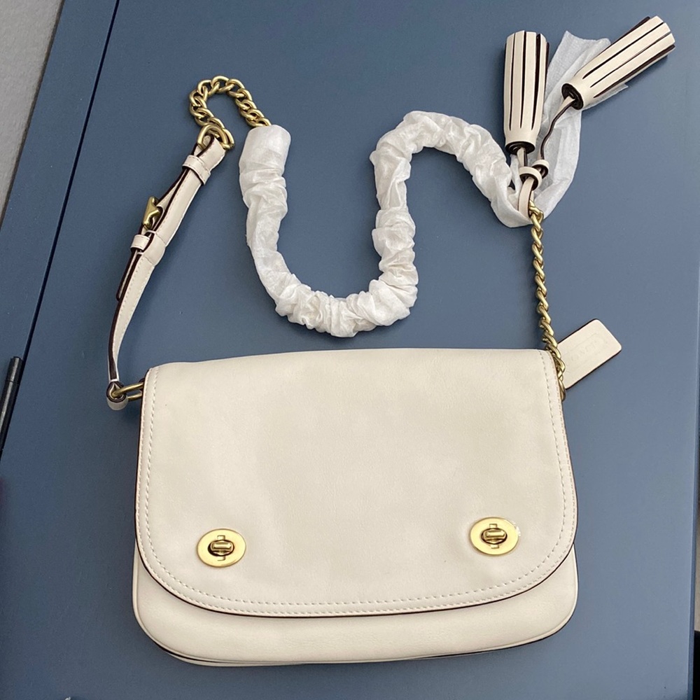 Nwt Coach crossbody bag